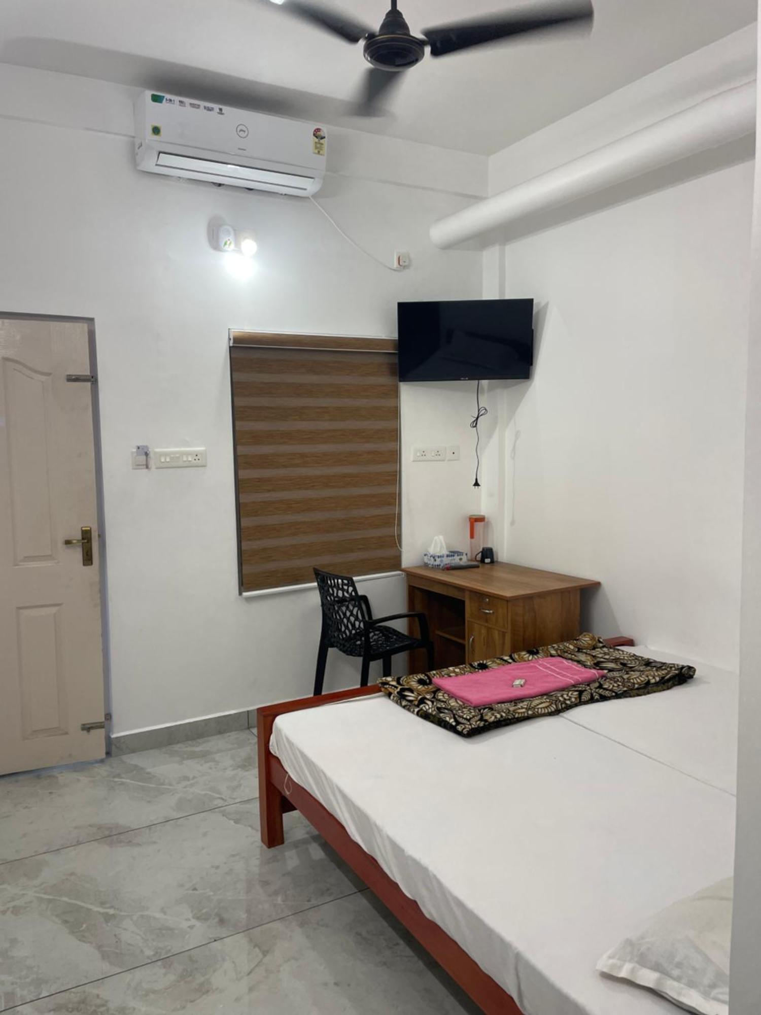 New Star Homes Kotamangalam Dış mekan fotoğraf